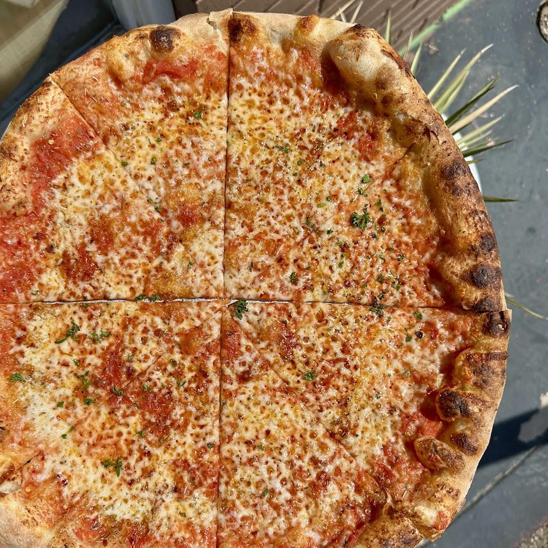 Decasa Wood-Fired Pizza